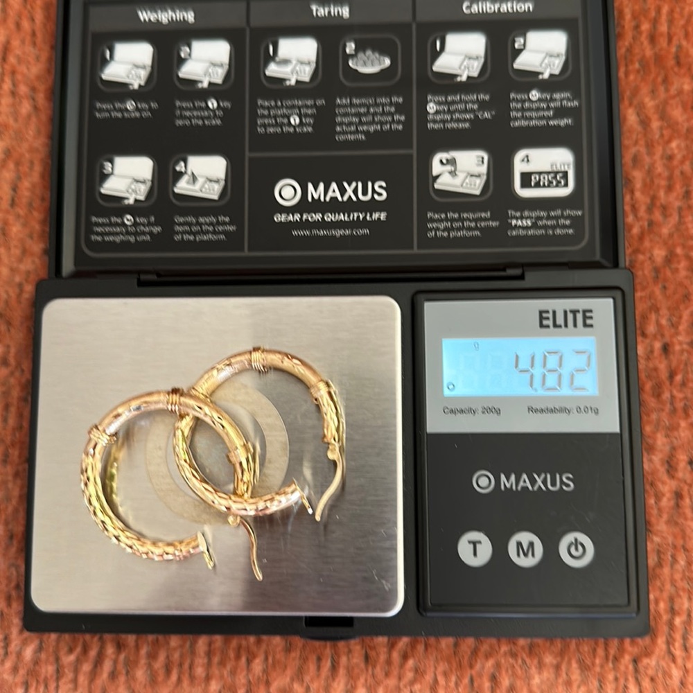 Earrings 14 K yellow gold